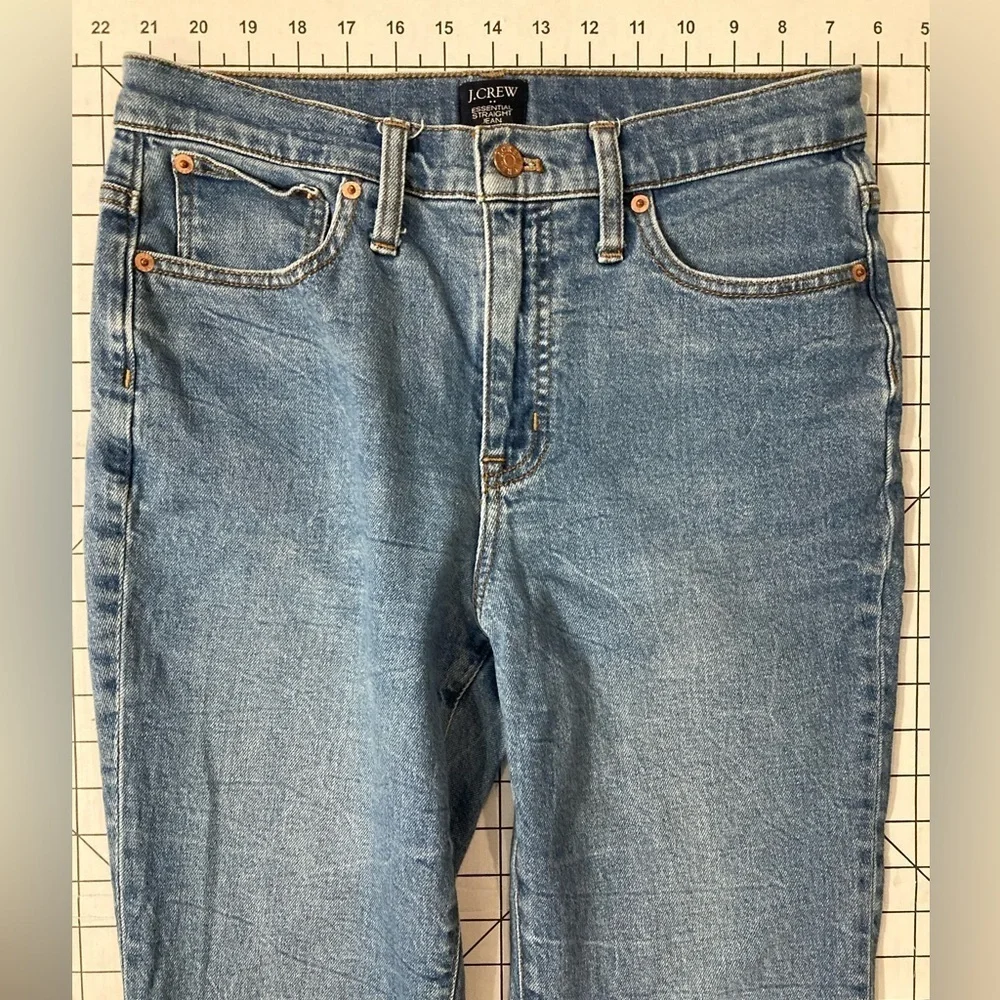 J. Crew Women’s‎ Size 28 Essential Straight Leg Jeans